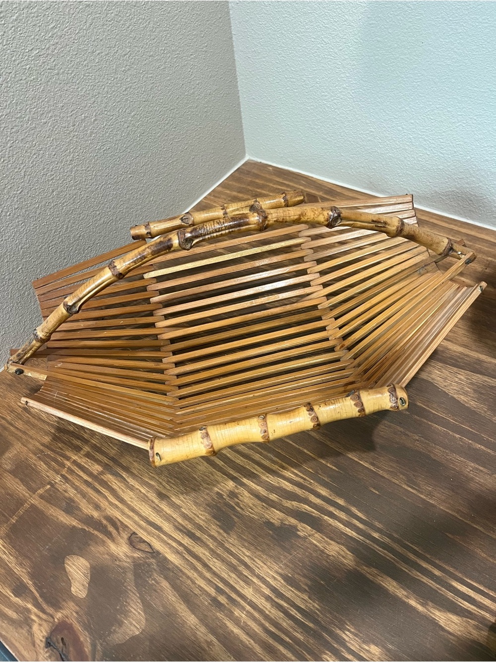 Vintage MCM Japanese Bamboo Footed Fruit Basket with Handle RARE - Picture 3 of 8
